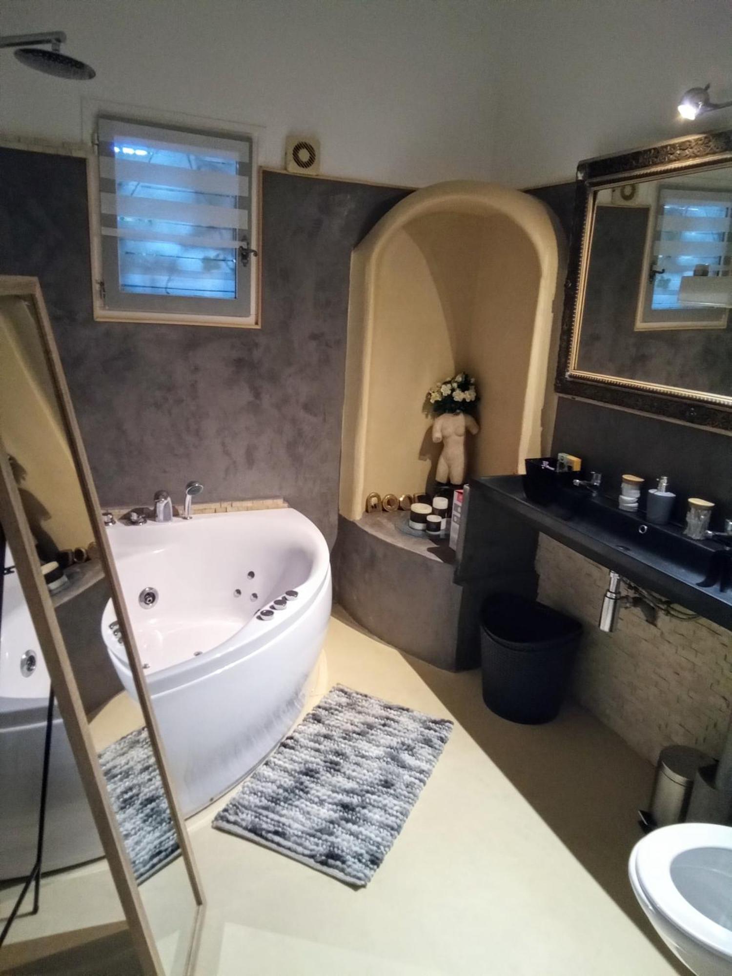 Des Arnoux Dans La Vigne Holiday home Draguignan
