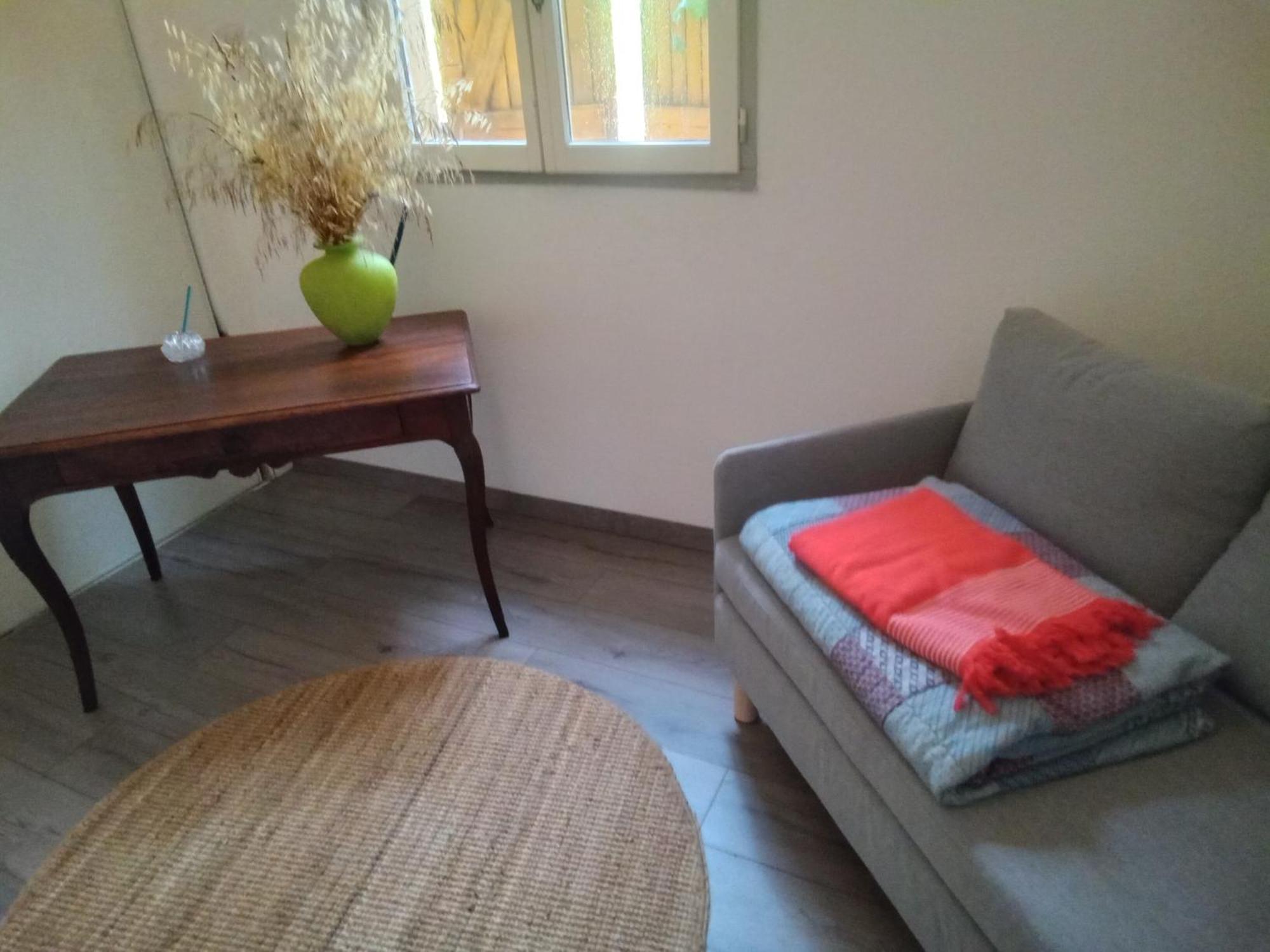 Holiday home Des Arnoux Dans La Vigne *